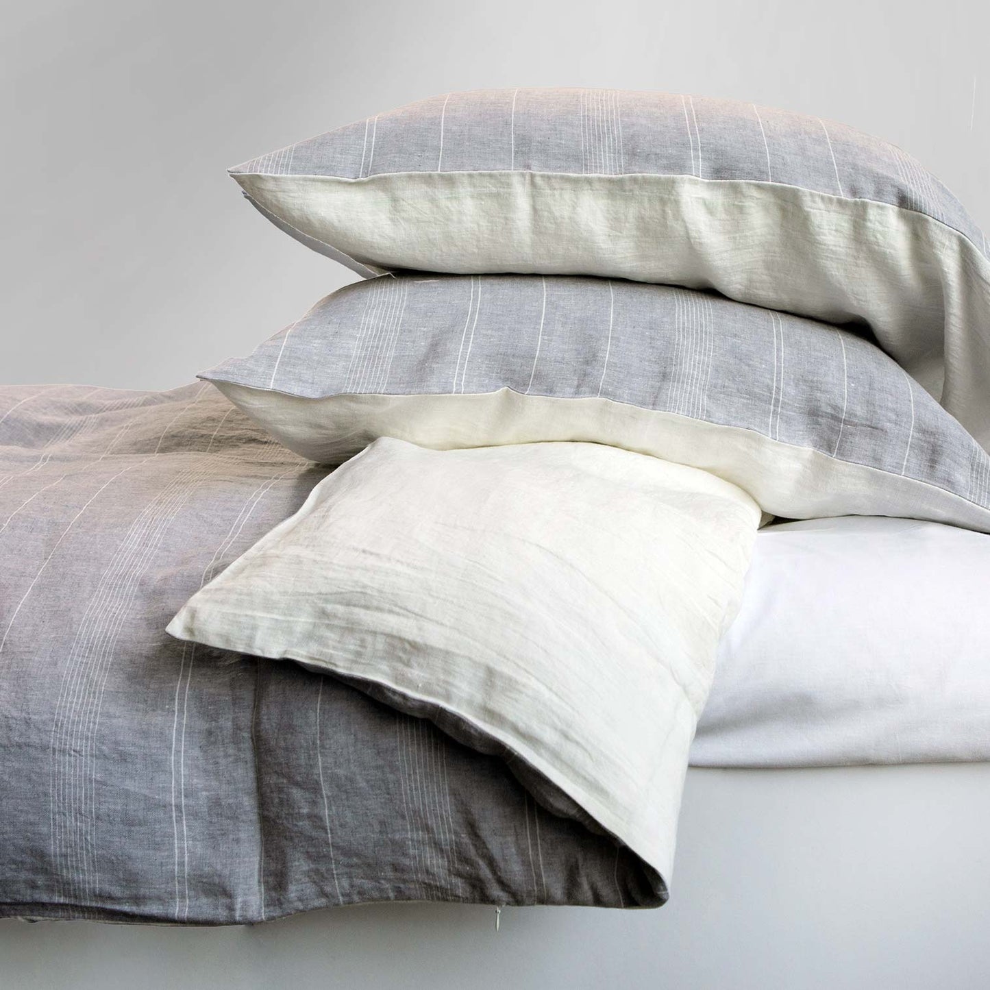 Ashley Linen Duvet Cover With Stripes - JG Switzer