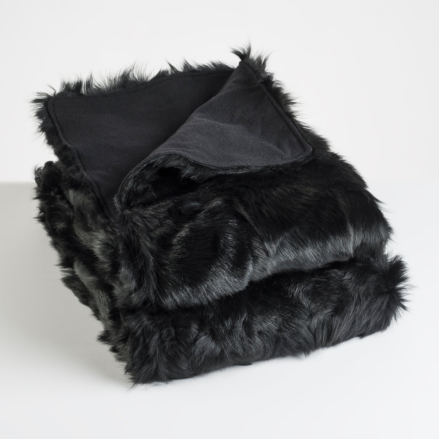 Toscana Sheep Fur Blanket Lined with Cashmere blend – JG SWITZER