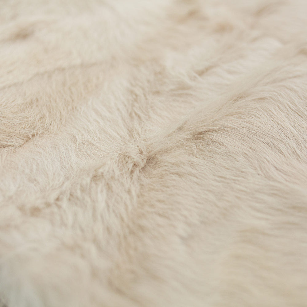 
                      
                        Toscana Real Sheep Fur Throw Lined with Cashmere Blend
                      
                    