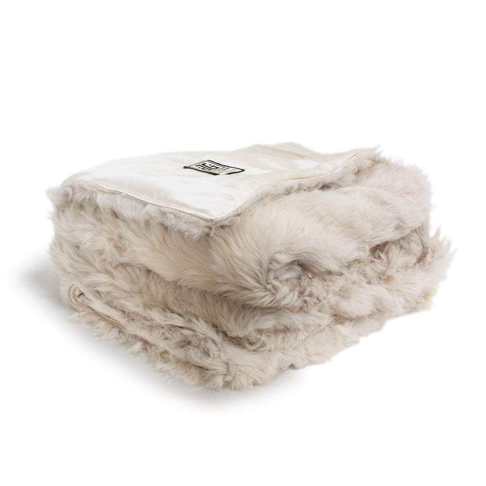 
                      
                        Toscana Real Sheep Fur Blanket Lined with Silk
                      
                    