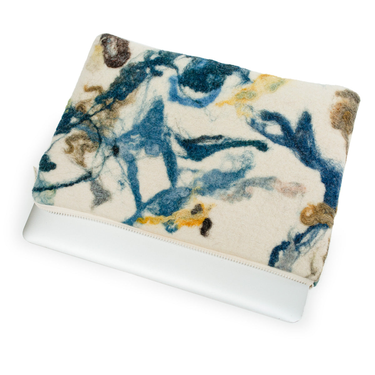 BOTANICAL Plant-Dyed Wool Laptop Sleeve