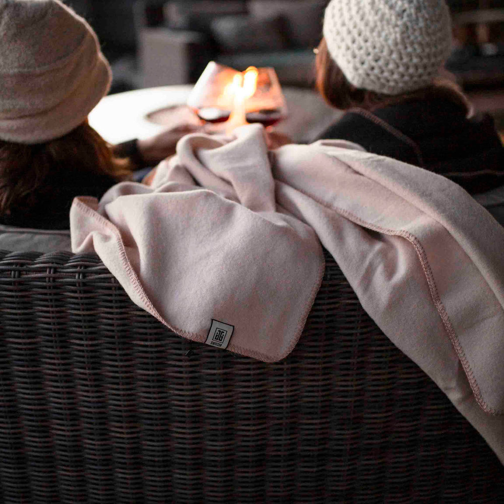 
                      
                        The Portia Throw - Cashmere Blend in Champagne
                      
                    