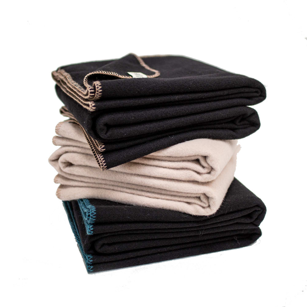 
                      
                        The Portia Throw - Cashmere Blend in Champagne
                      
                    